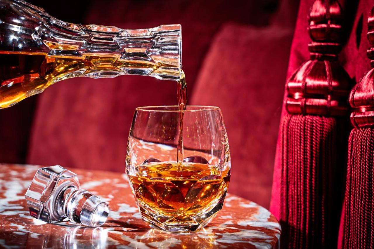 Riggs Washington Dc Hotel Exterior photo A glass of cognac
